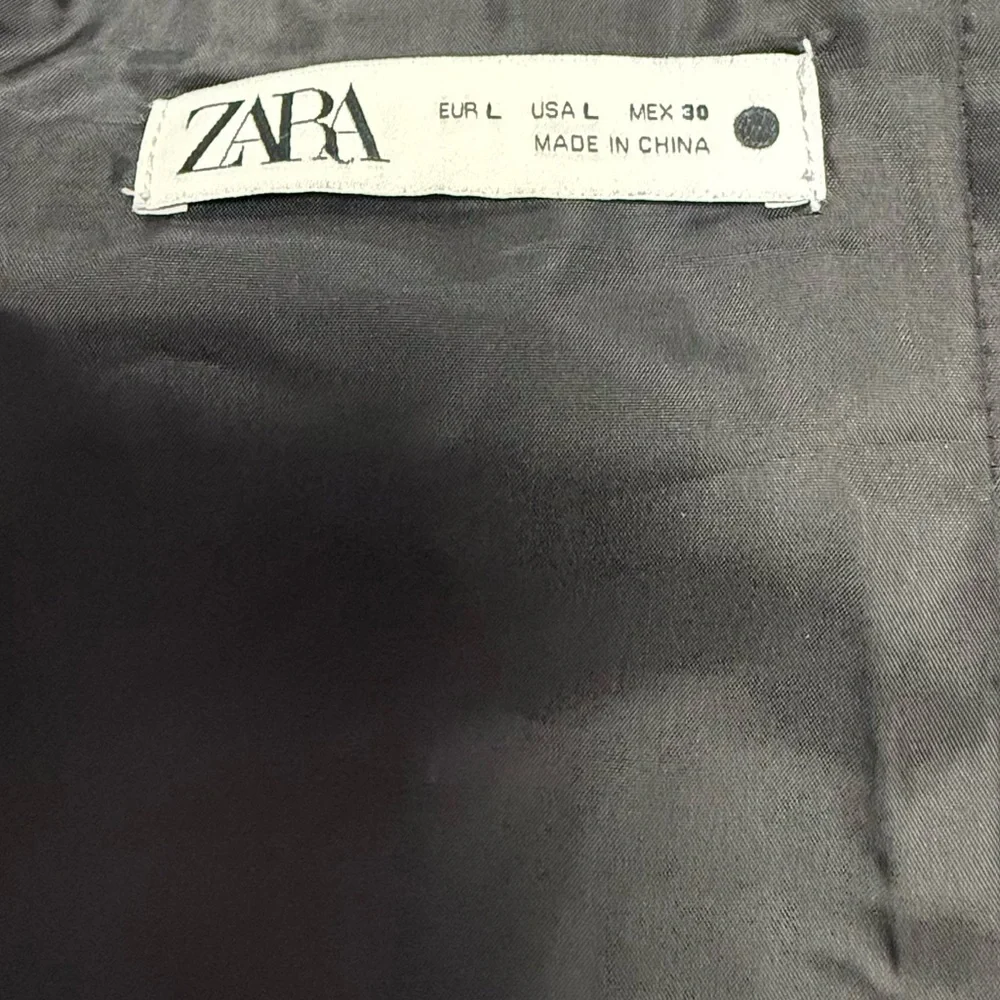 Zara Black Croc Effect Mini Skirt - Size L - Like New - Picture 4 of 7